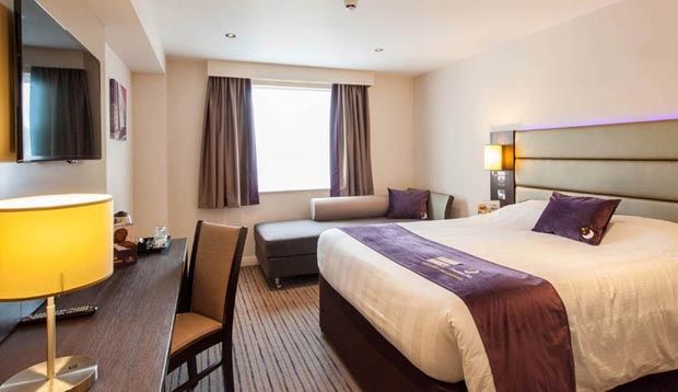 Premier Inn Stoke-On-Trent Hotel 3*